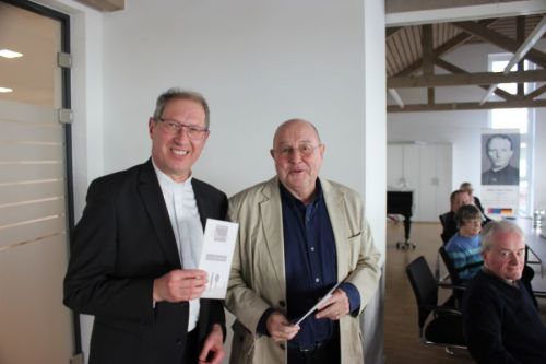 Verabschiedung und Dank für 16 beziehungsweise 14 Jahre als Stellv. Vorstizende an Thomas Bertram und Karl-Heinz Sendt (in Abwesenheit).